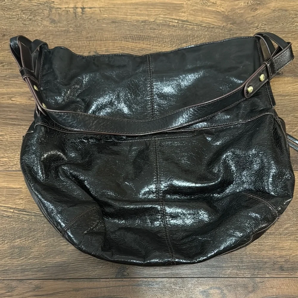 Elegant Chocolate Brown Leather Shoulder Bag